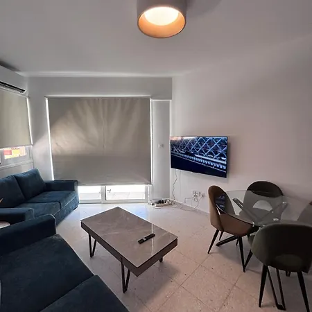 Diamond A2 - Modern 2 Bedroom Apartment With Pool & Garden Opposite The Venus Beach