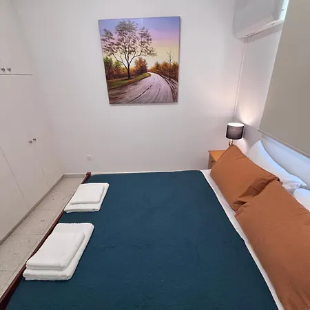 Diamond A2 - Modern 2 Bedroom Apartment With Pool & Garden Opposite The Venus Beach Apartmán *