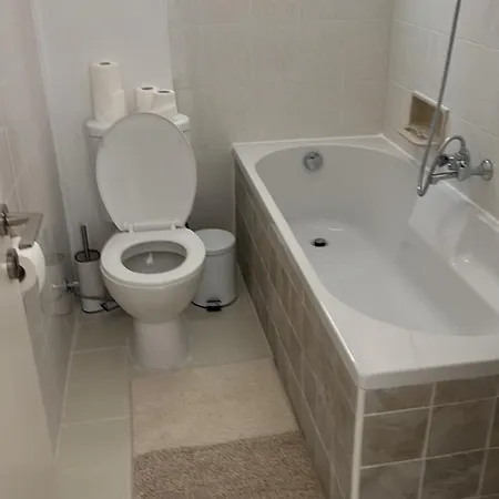 Апартаменты Diamond A2 - Modern 2 Bedroom Apartment With Pool & Garden Opposite The Venus Beach *