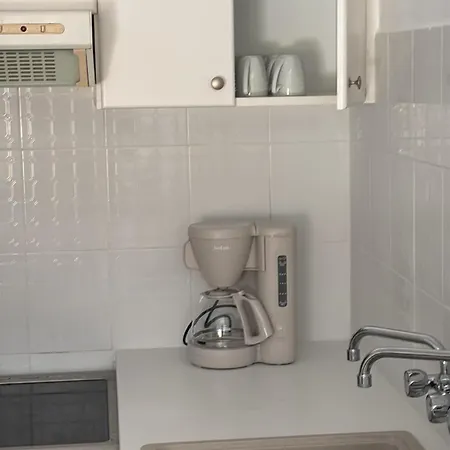 Апартаменты Diamond A2 - Modern 2 Bedroom Apartment With Pool & Garden Opposite The Venus Beach